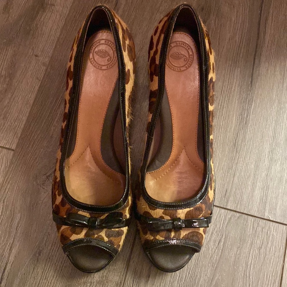 Nurture Leopard Heal with leather soles - Women’s Size 9